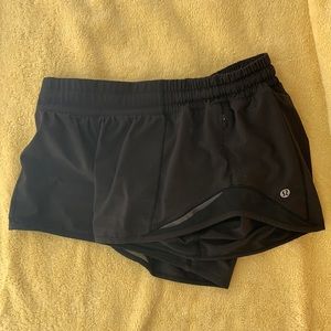 Hottie hot lululemon shorts 2.5